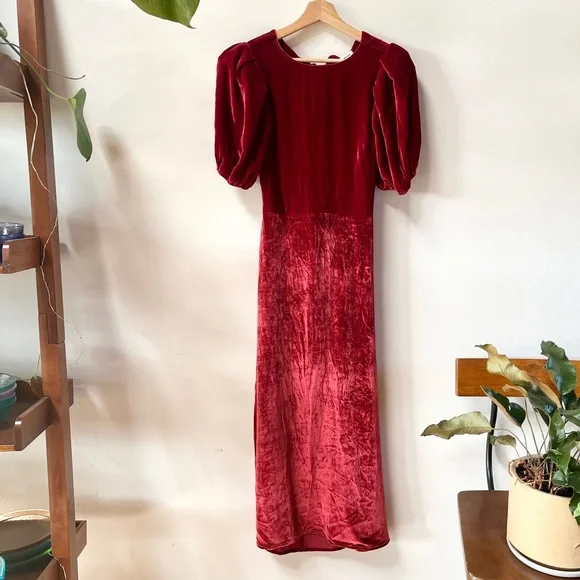 Reformation Livia Velvet dress - Picture 6 of 10